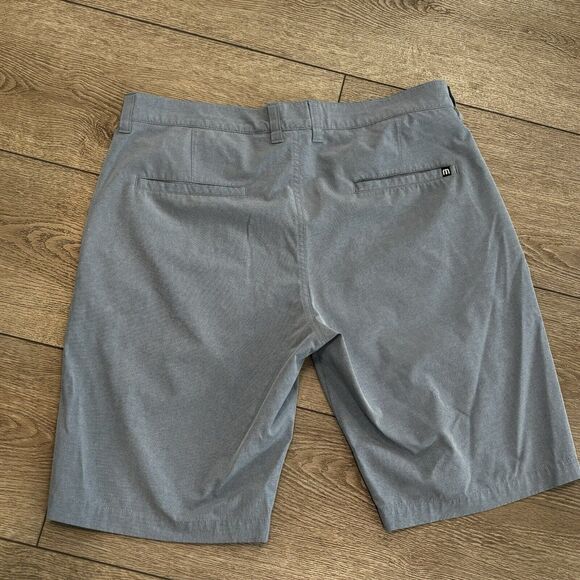 Travis Mathew Beck Shorts Men’s Size 34 Blue Casual Golf Shorts - Picture 6 of 6